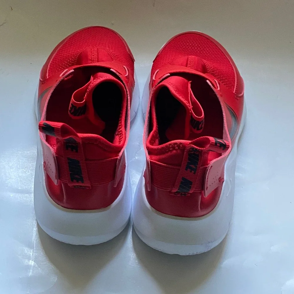 NIKE FLEX RUNNER 3 (GS)  Red /White, Kids Running Shoes Size 7Y FN1294-600 NWOB